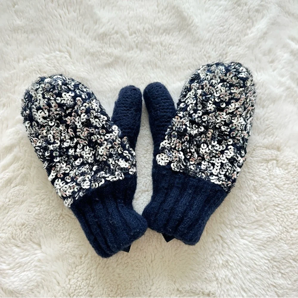 J. Crew girls mittens size 4-8 years